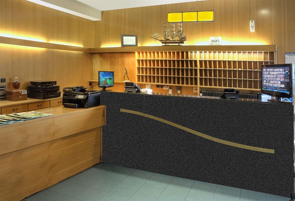 Hotel Ruta De Europa Vitoria-Gasteiz Kültér fotó