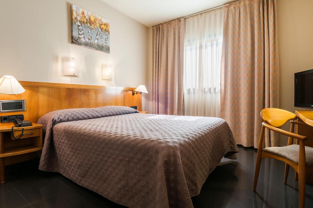 Hotel Ruta De Europa Vitoria-Gasteiz Kültér fotó