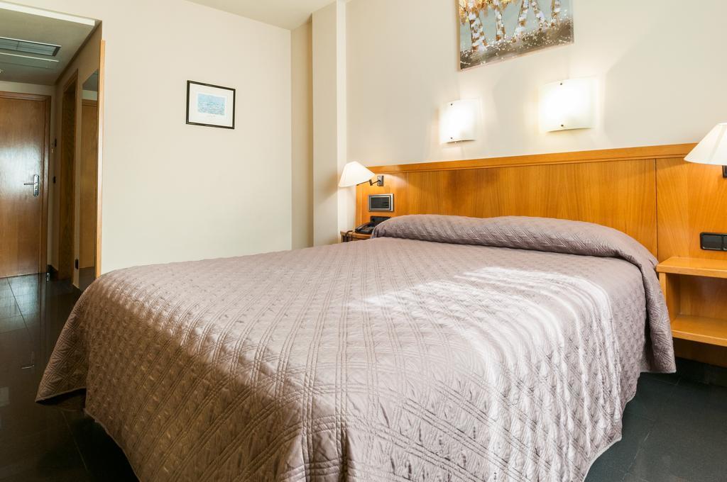 Hotel Ruta De Europa Vitoria-Gasteiz Kültér fotó