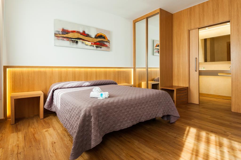 Hotel Ruta De Europa Vitoria-Gasteiz Kültér fotó