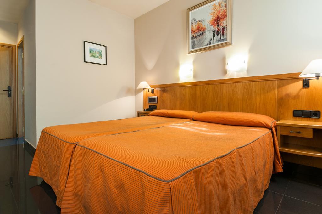 Hotel Ruta De Europa Vitoria-Gasteiz Kültér fotó