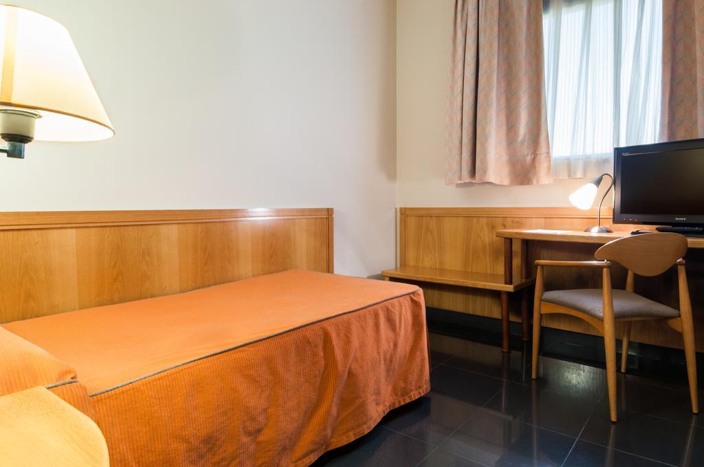 Hotel Ruta De Europa Vitoria-Gasteiz Kültér fotó